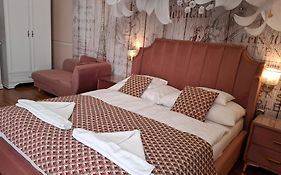 Kek Laguna Wellness Apartmanok