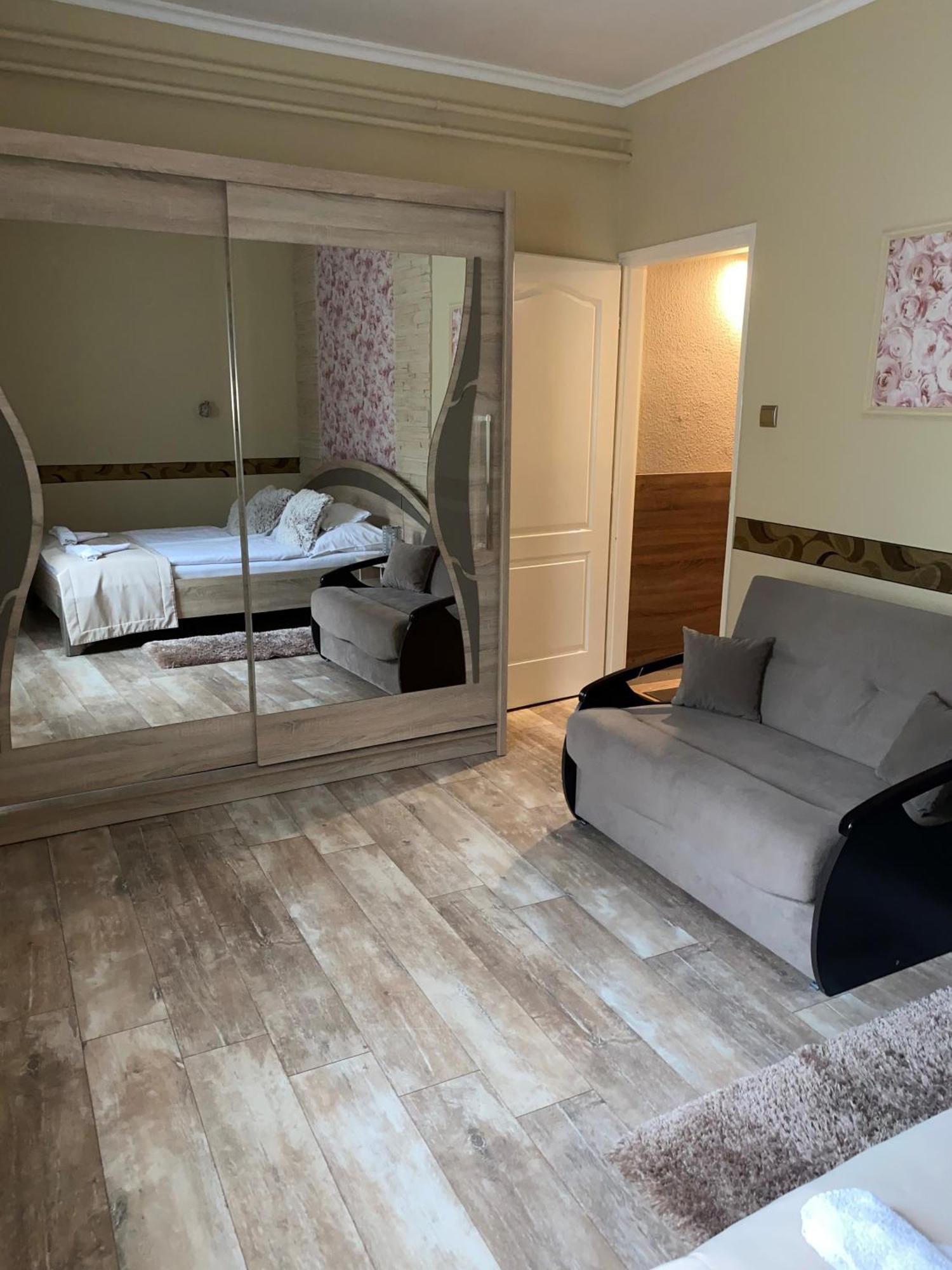 Kek Laguna Wellness Apartmanok Egerszalók Exterior foto